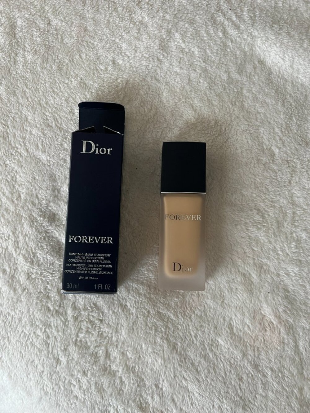 Dior 2WO Forever Matte Foundation - New in Box